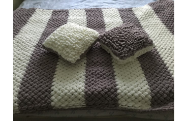 Плед з подушками